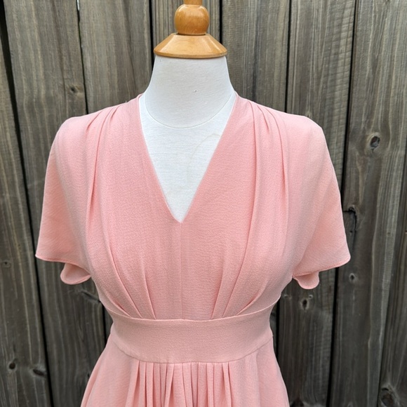 GAL MEETS GLAM Jane Tie Waist Midi Dress Coral PINK CREPE V NECK SIZE 4 - Picture 4 of 9